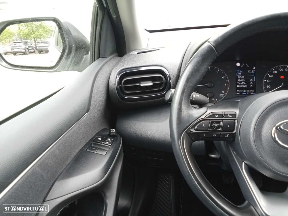 Toyota Yaris 1.5 VVT-i Comfort - 14