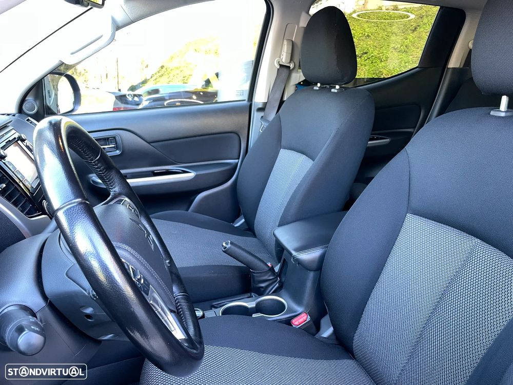 Mitsubishi L200 2.3 DI-D CD Invite Strakar Look 2WD - 17