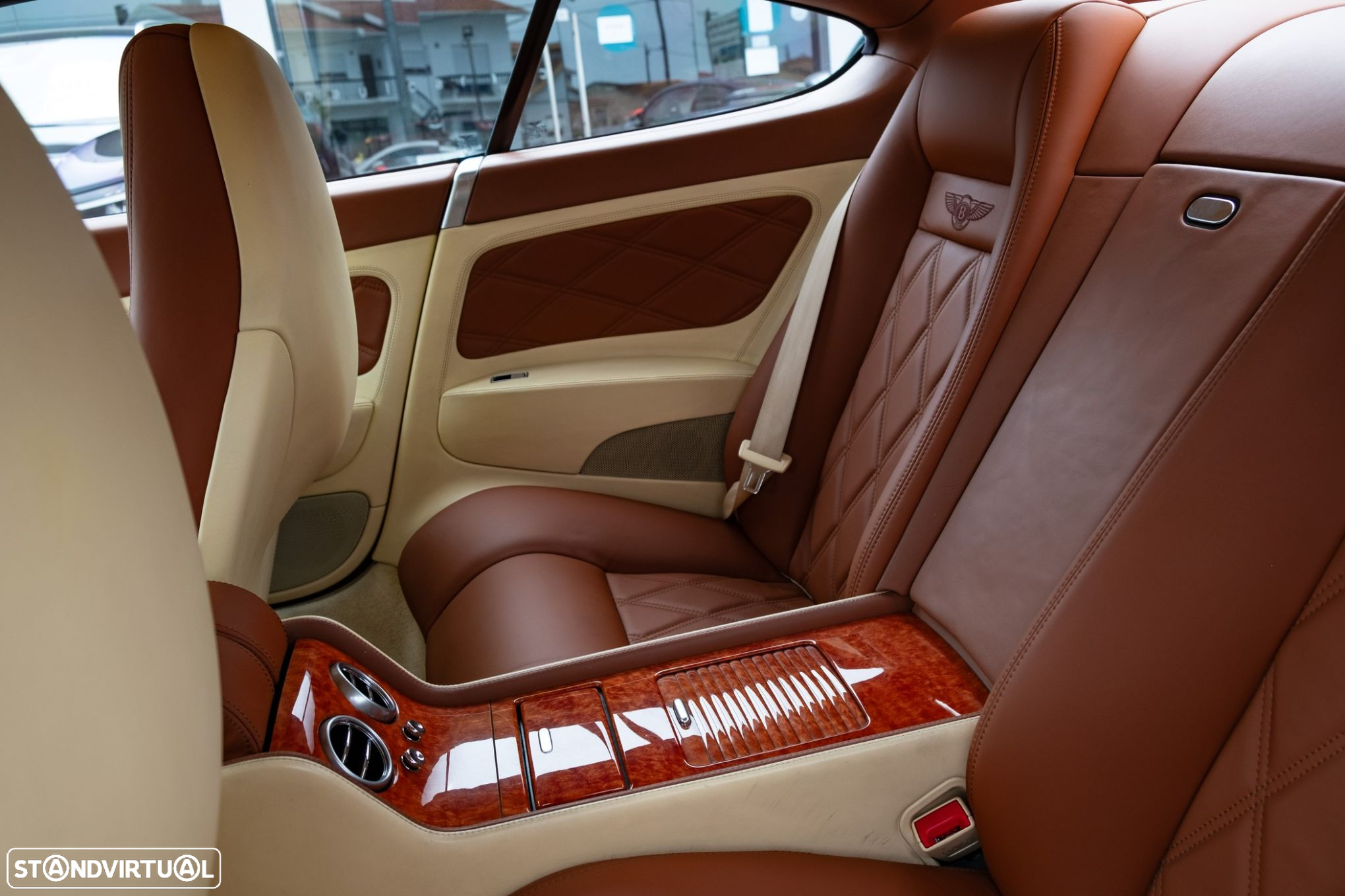Bentley Continental GT - 40