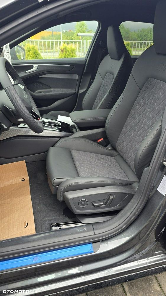 Audi A6 - 8