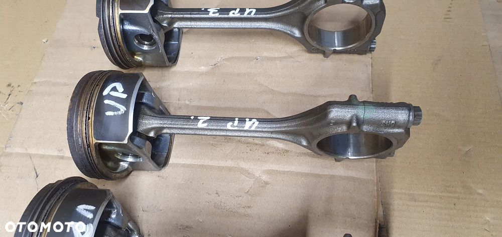 Tłok korbowód VW UP 1.0 CHY - 5