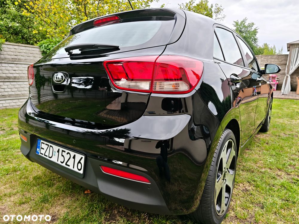Kia Rio 1.2 L - 7