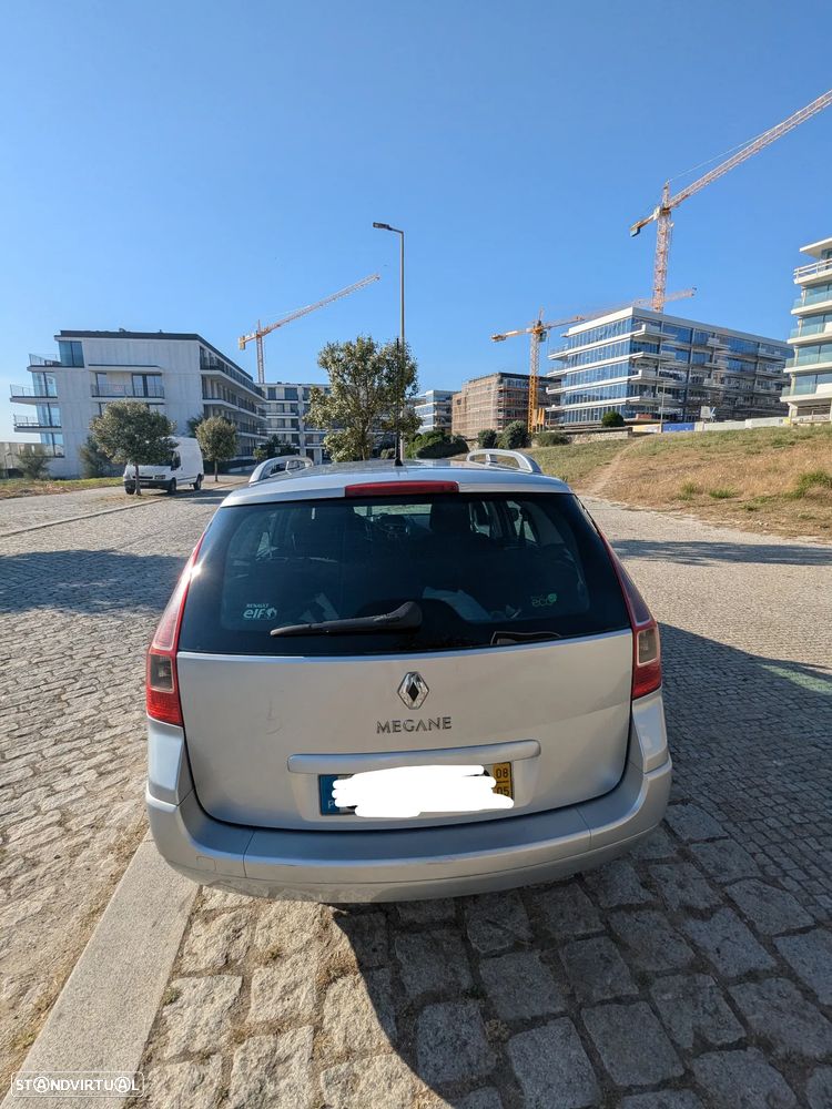 Renault Mégane - 5