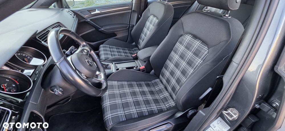 Volkswagen Golf GTD (BlueMotion Technology) DSG - 11