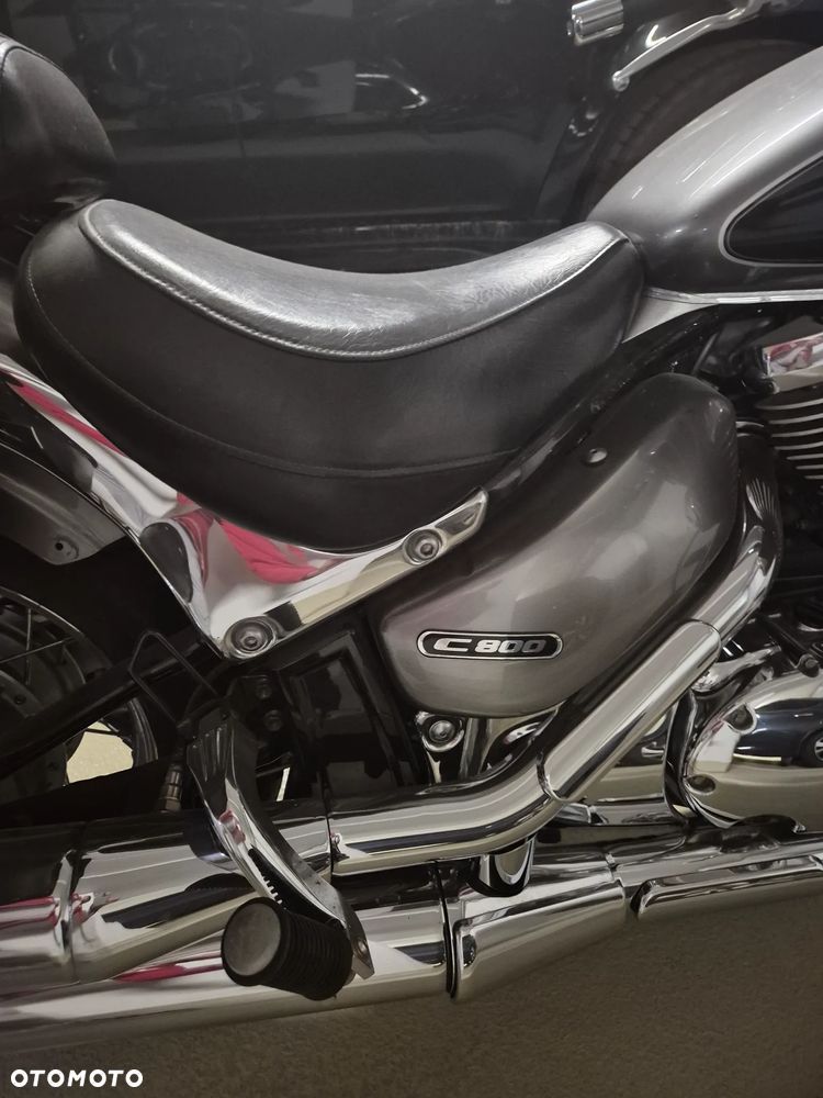 Suzuki VL 800 Volusia - 7