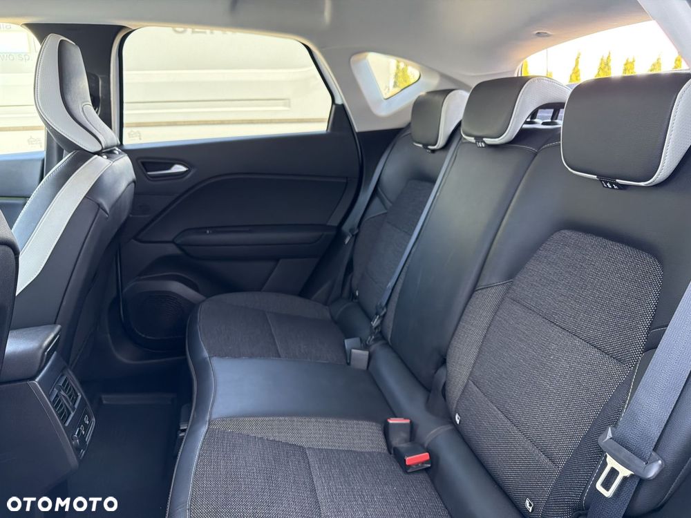 Renault Captur 1.3 TCe mHEV Techno EDC - 16