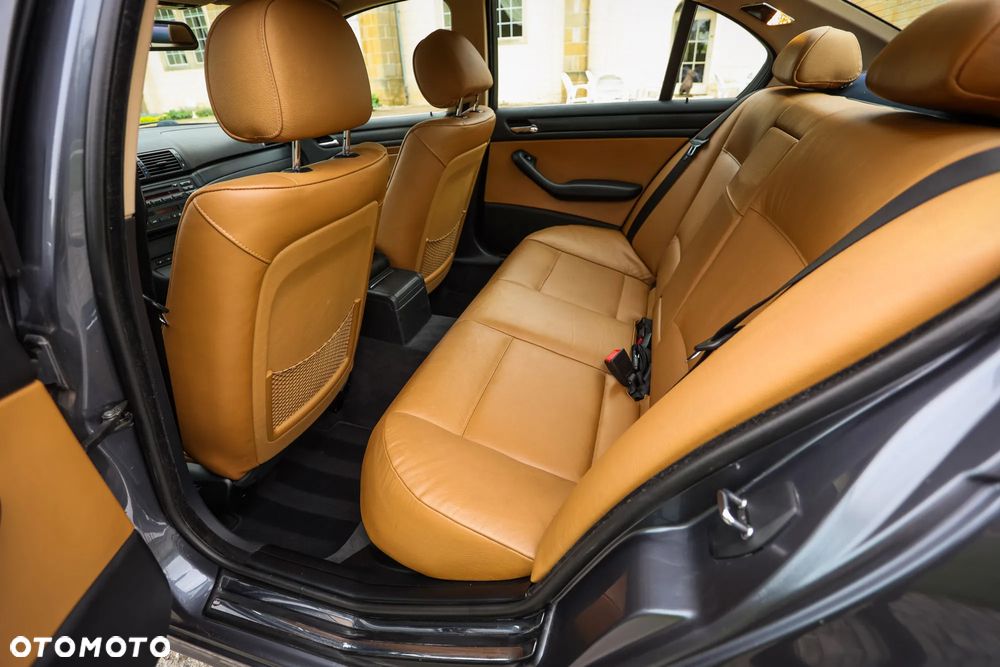 BMW Seria 3 320i Edition Sport - 20
