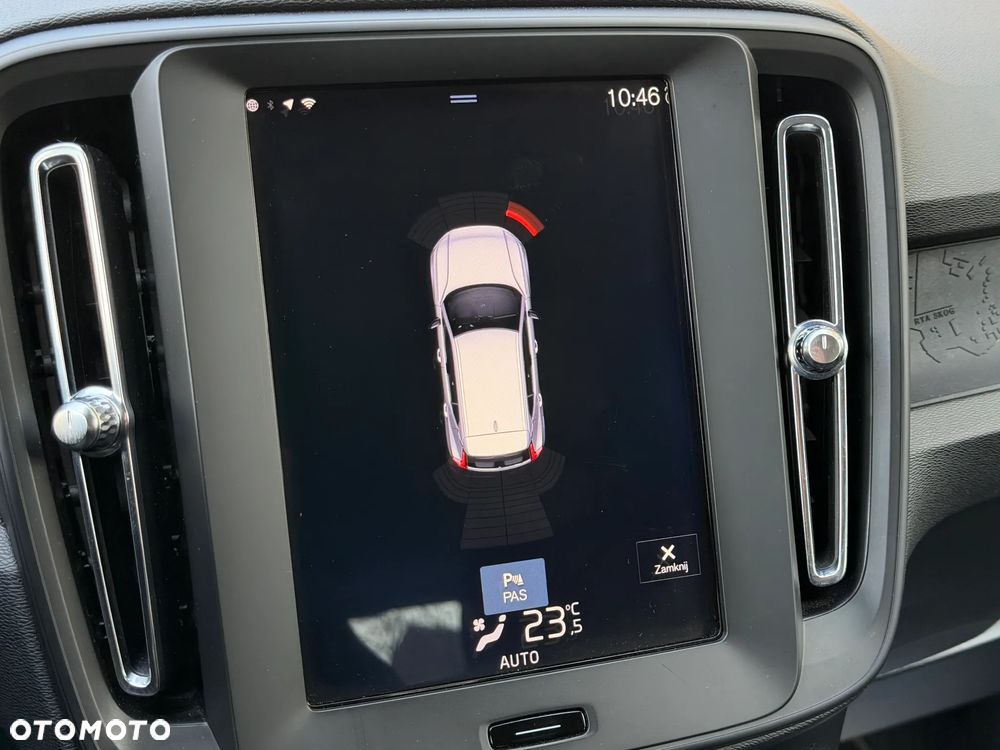 Volvo XC 40 T3 Momentum - 17