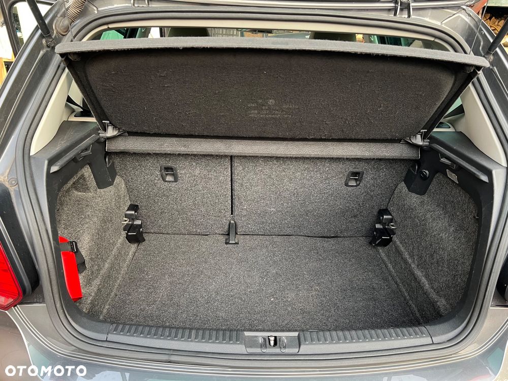 Volkswagen Polo 1.6 TDI DPF Highline - 8