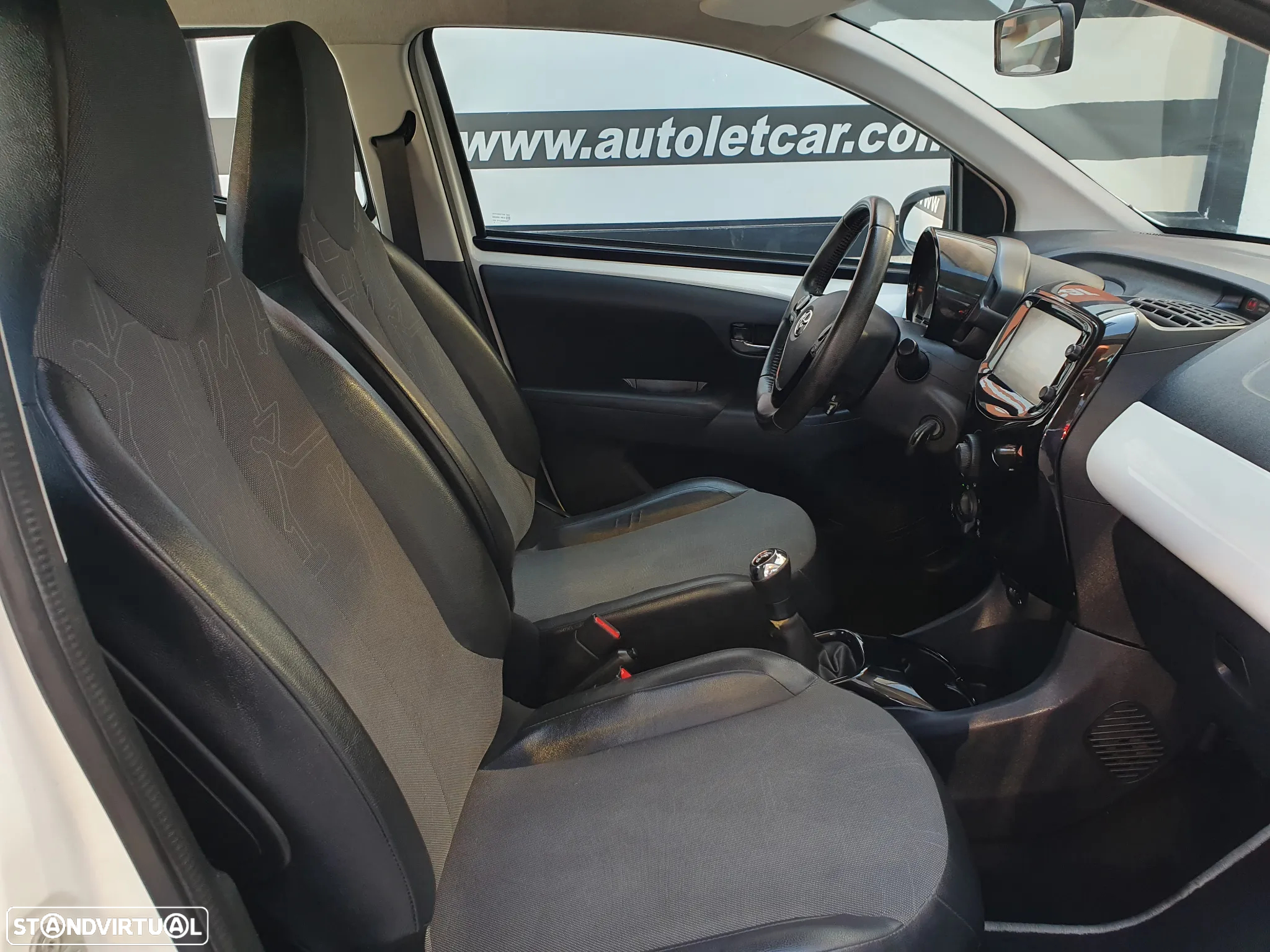 Toyota Aygo 1.0 X-Play+AC+X-Touch - 3