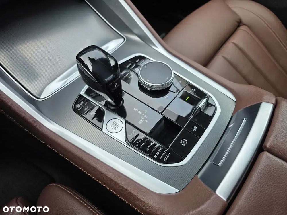 BMW X6 - 24