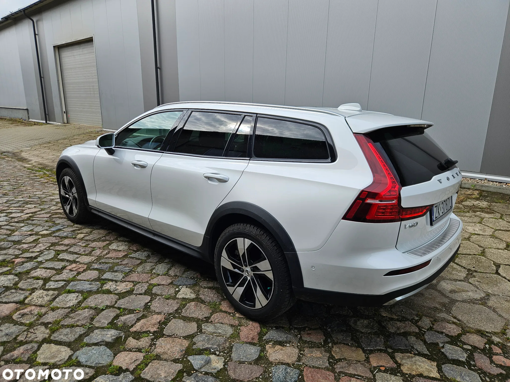 Volvo V60 B5 B AWD Geartronic Momentum - 19