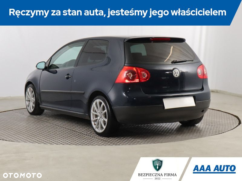 Volkswagen Golf - 5