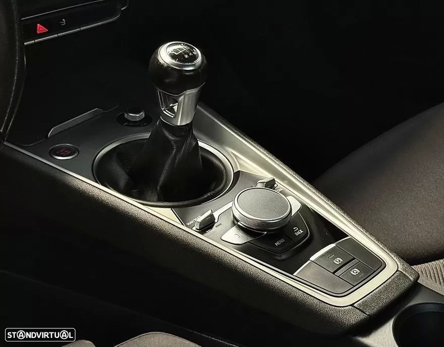 Audi TT Coupé 2.0 TDI - 33