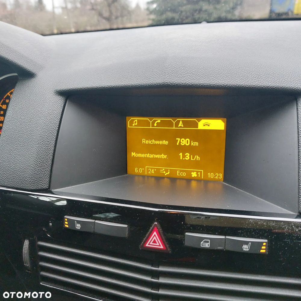 Opel Astra - 11