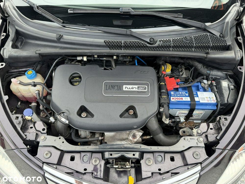 Lancia Ypsilon 0.9 Black&Red S&S - 30