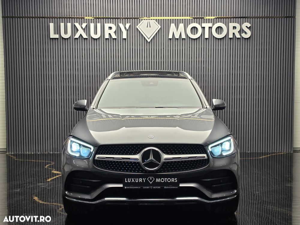 Mercedes-Benz GLC 300 e 4Matic 9G-TRONIC AMG Line Plus - 16