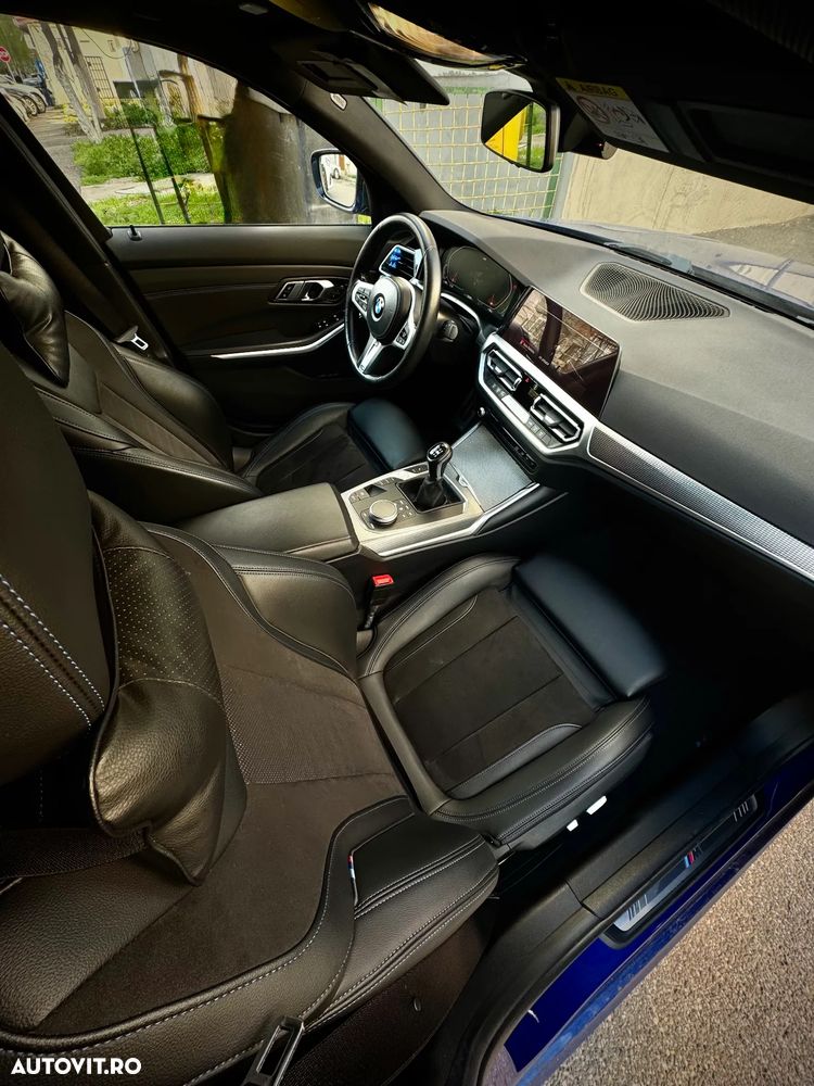 BMW Seria 3 318d M Sport Shadow - 12