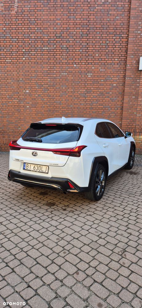 Lexus UX - 7