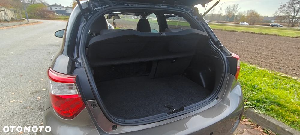 Toyota Yaris 1.5 Dynamic CVT - 19