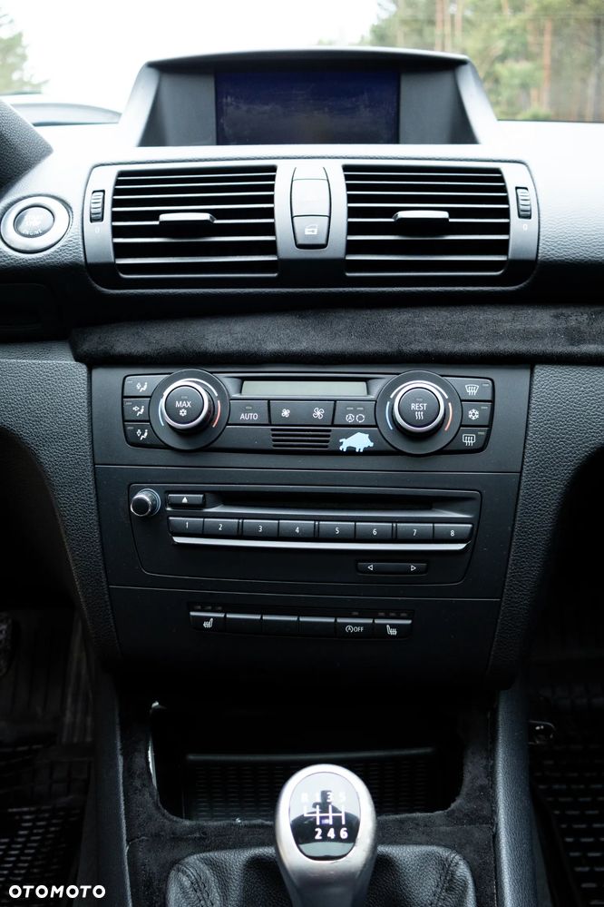 BMW Seria 1 116i - 9