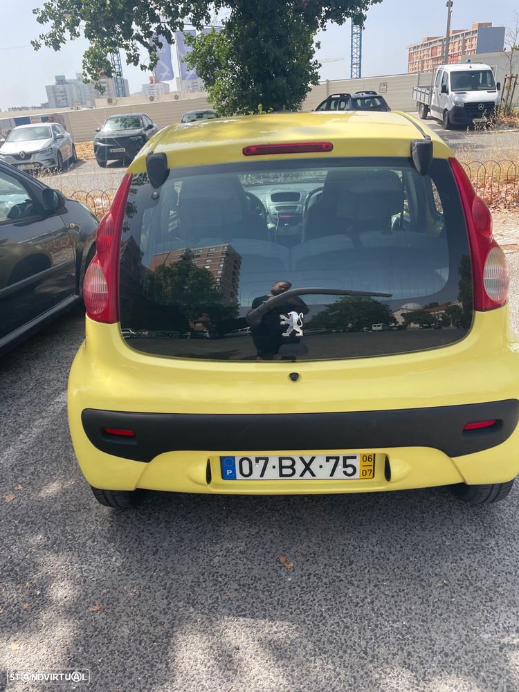 Peugeot 107 1.0 Urban - 2