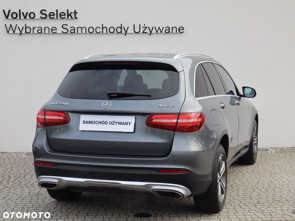 Mercedes-Benz GLC 250 4-Matic - 5