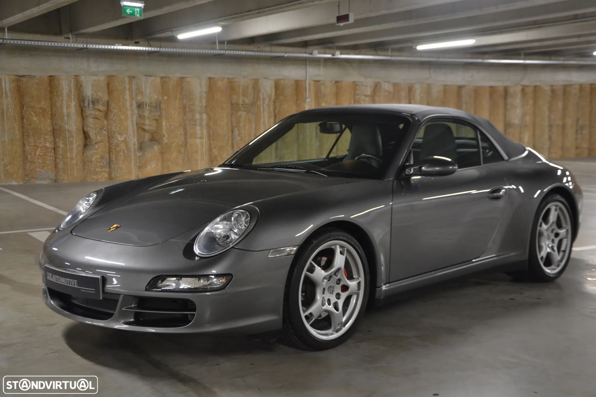 Porsche 911 (997) Carrera 4 S - 1