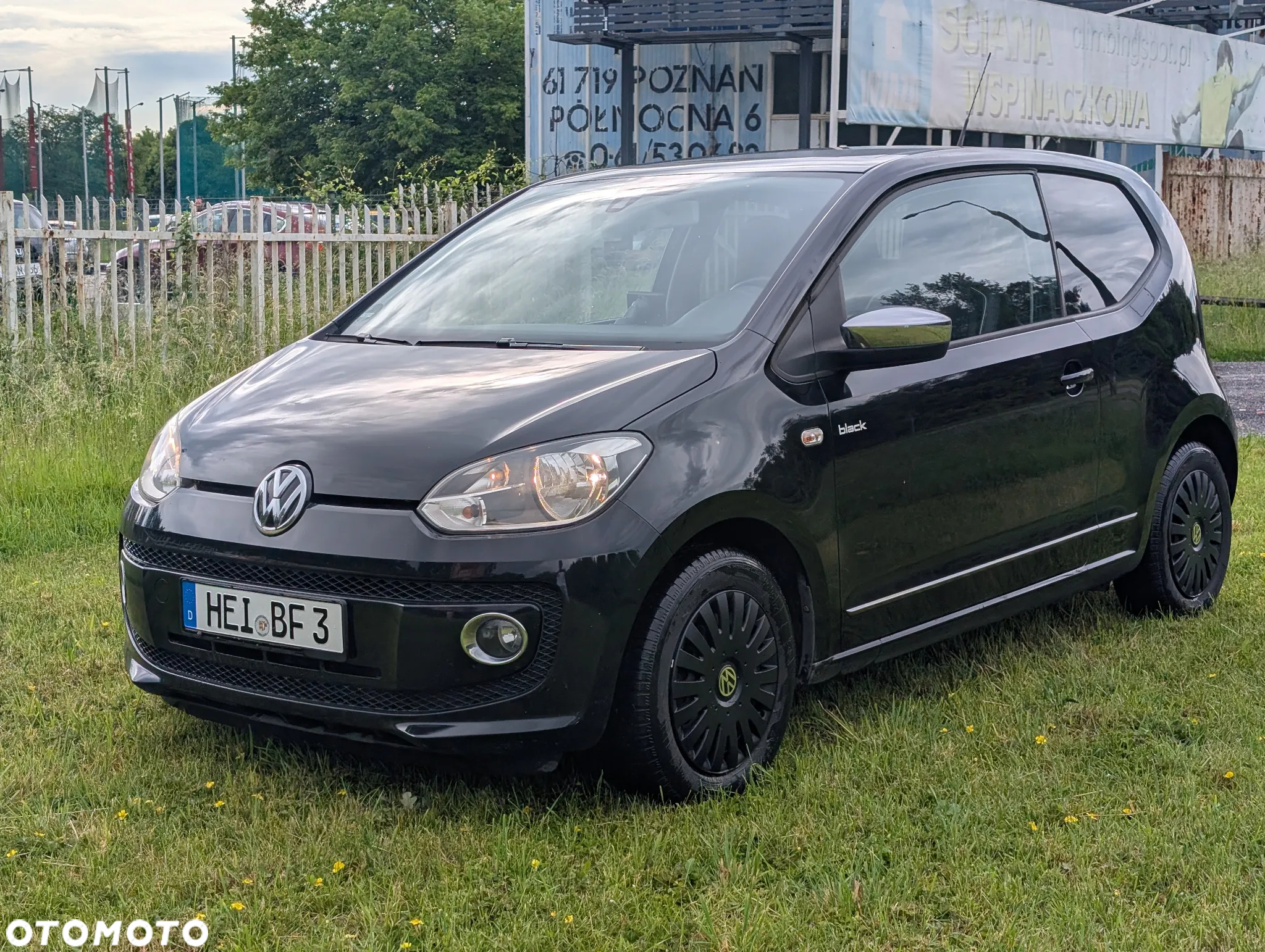 Volkswagen up! 1.0 black - 2