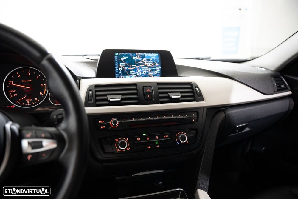 BMW 318 d Auto Line Sport - 9
