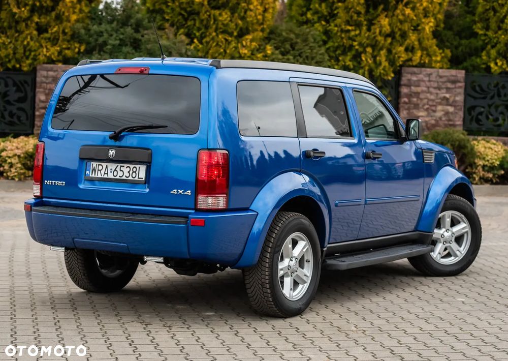 Dodge Nitro 3.7 V6 SLT - 3