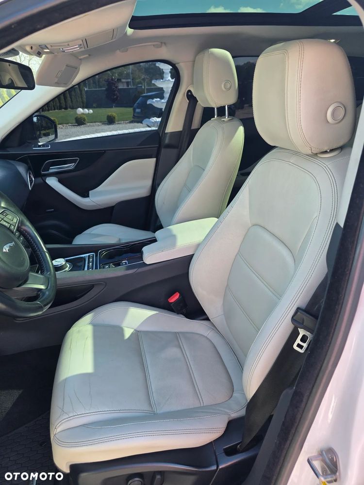 Jaguar F-Pace - 18