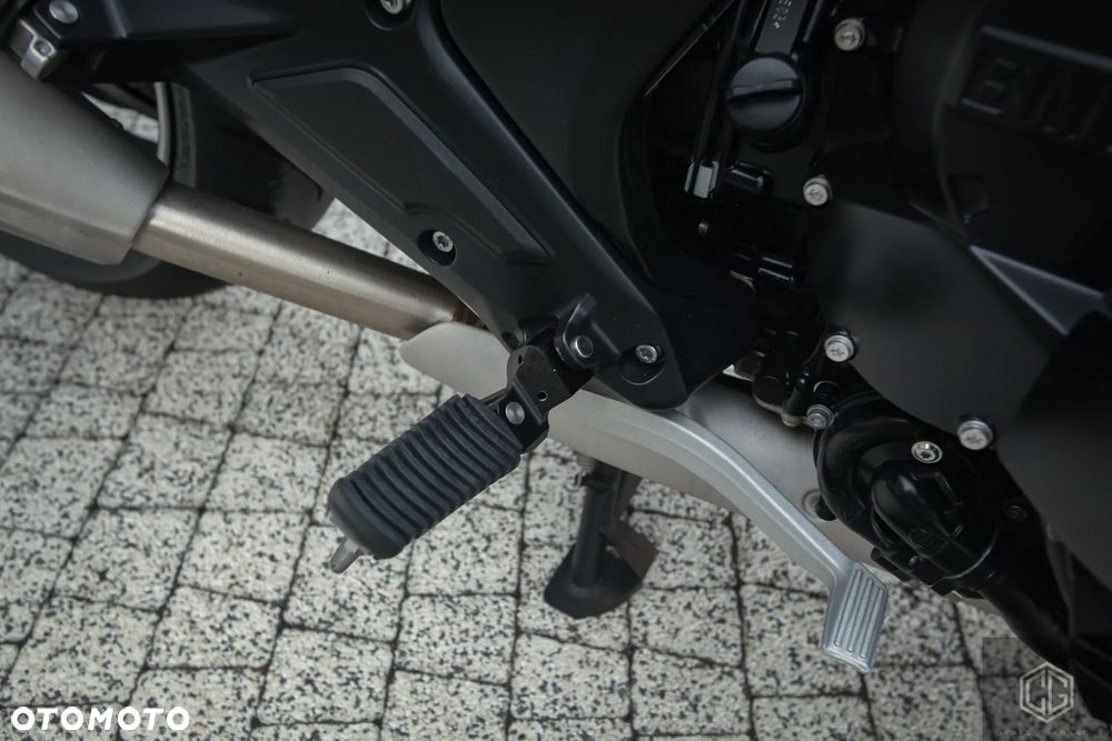 BMW K - 9