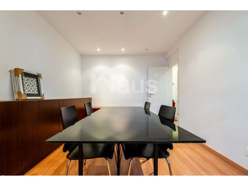 Espaço comercial destinado a serviços com uma ótima localização, no... - Grande imagem: 5/23