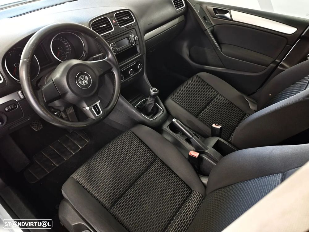 VW Golf 1.6 TDi Confortline - 16