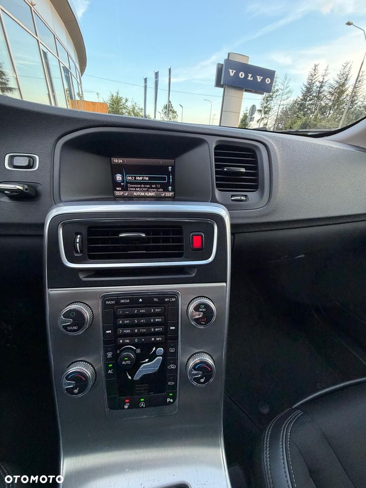 Volvo V60 Cross Country D4 Drive-E Momentum - 18