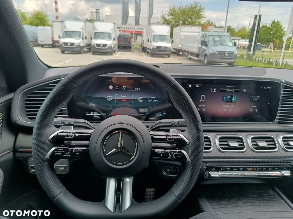 Mercedes-Benz GLE - 12