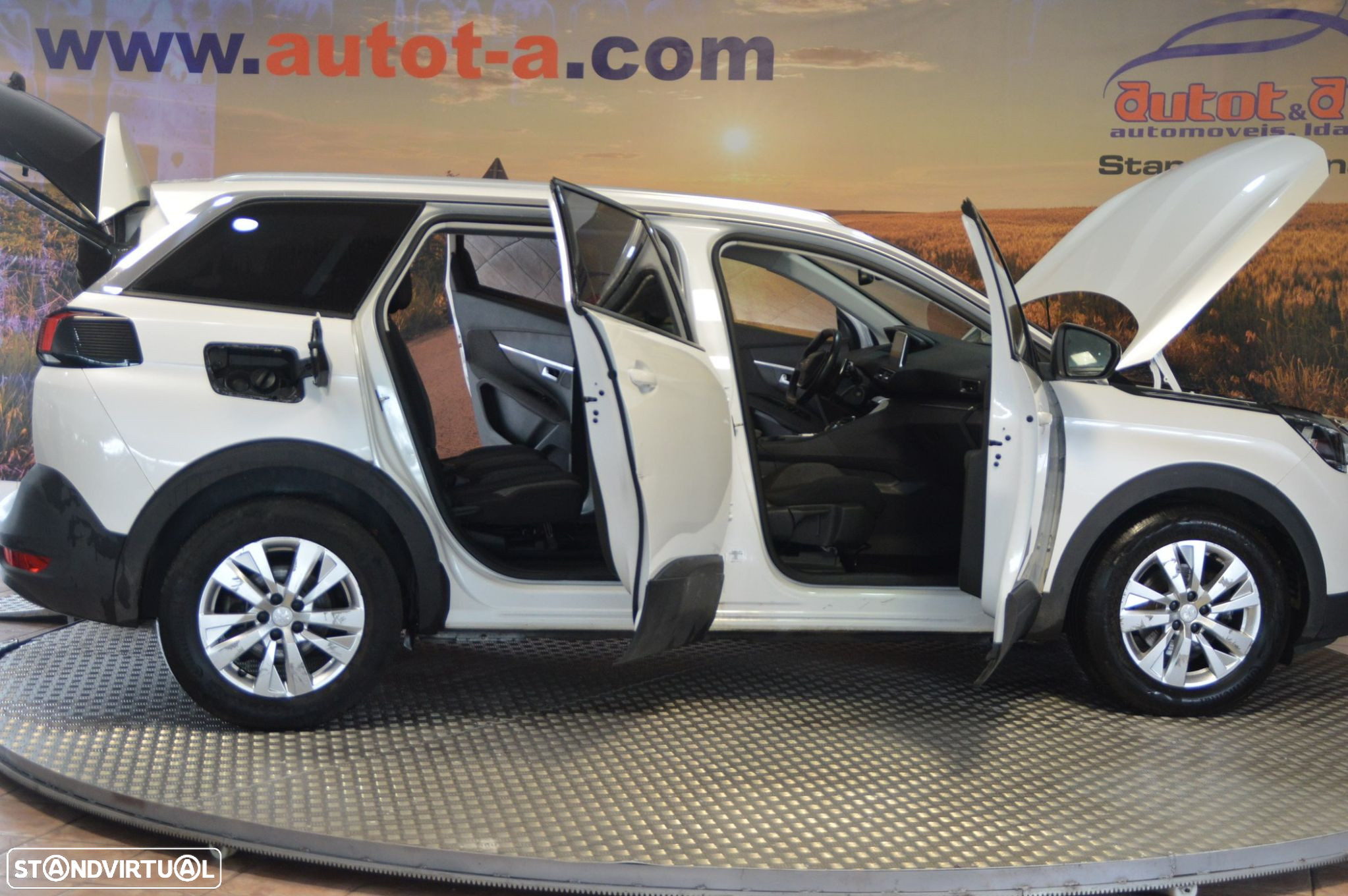 Peugeot 5008 1.2 PureTech Allure EAT6 - 14