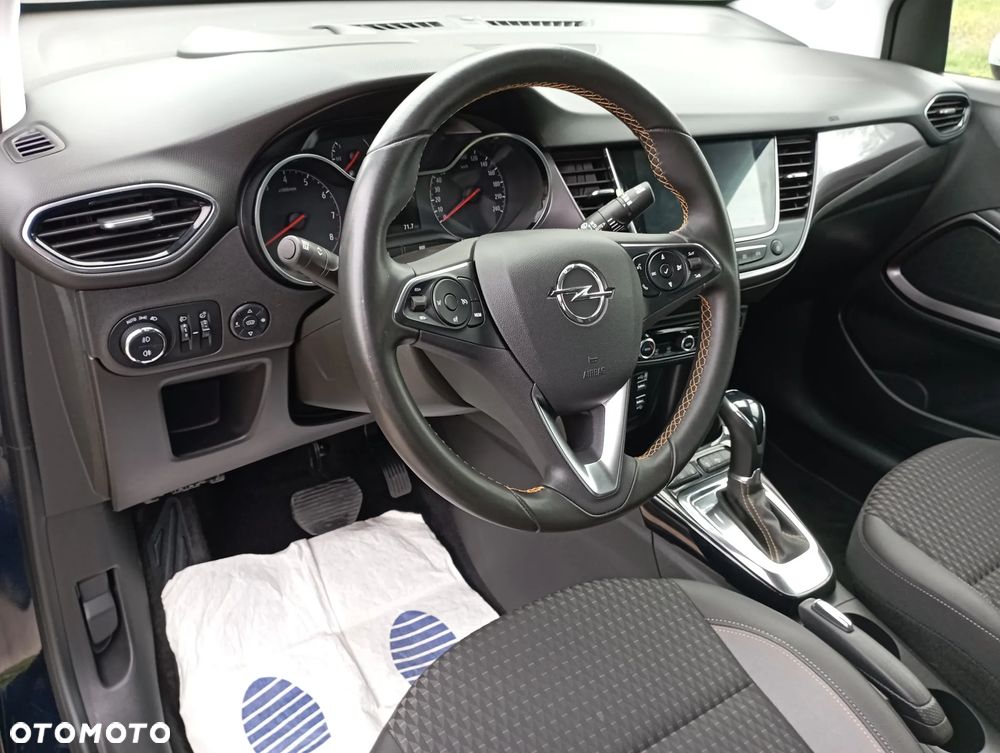 Opel Crossland X - 21