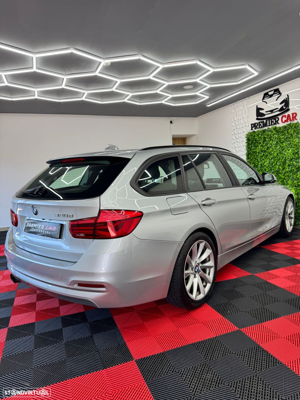 BMW 320 d Touring Aut. Efficient Dynamics Edition Advantage - 14