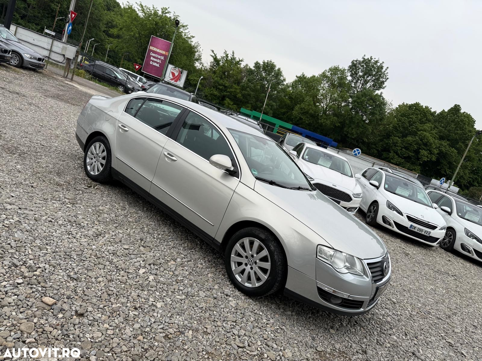 Volkswagen Passat - 2
