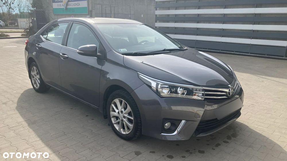 Toyota Corolla - 2