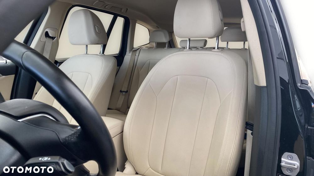 BMW X3 xDrive20i Advantage - 11