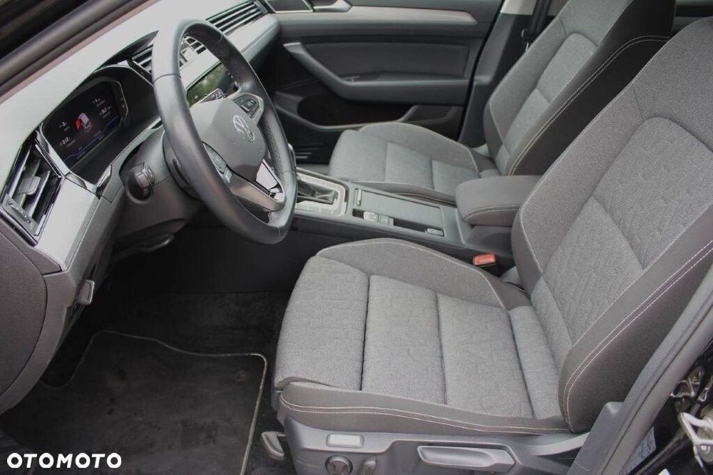 Volkswagen Passat Variant 2.0 TDI EVO Business DSG - 13