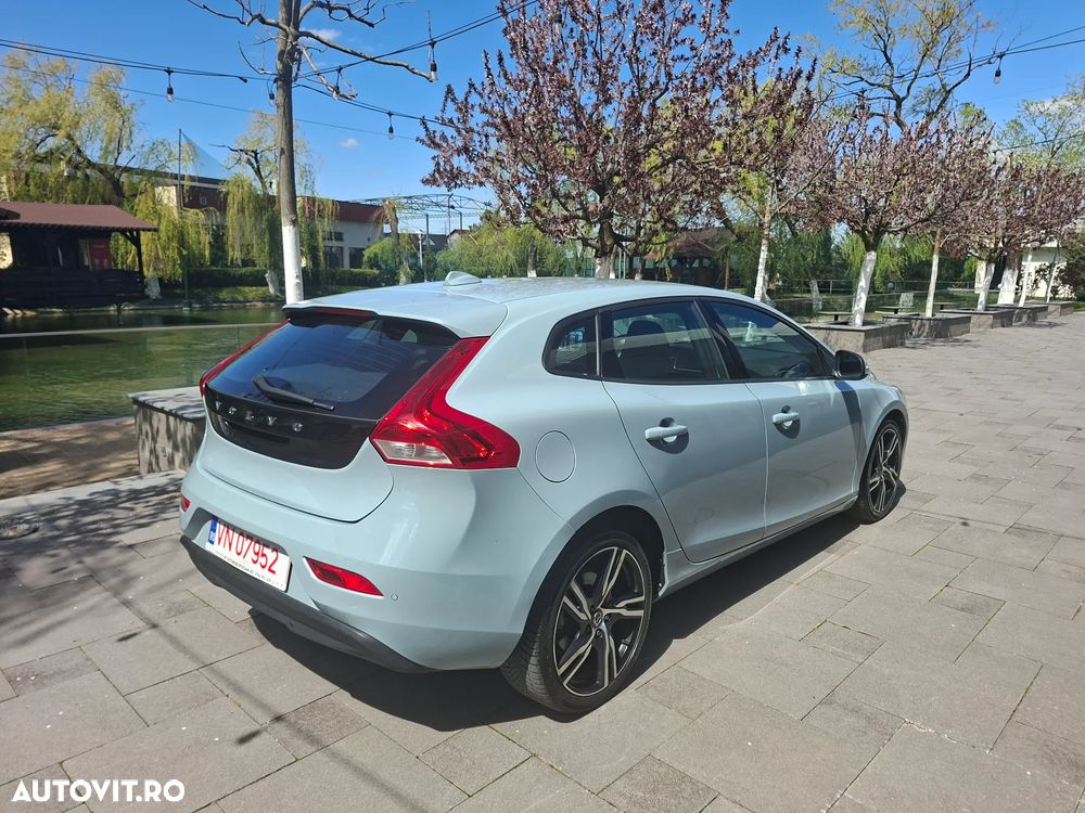 Volvo V40 D2 - 2