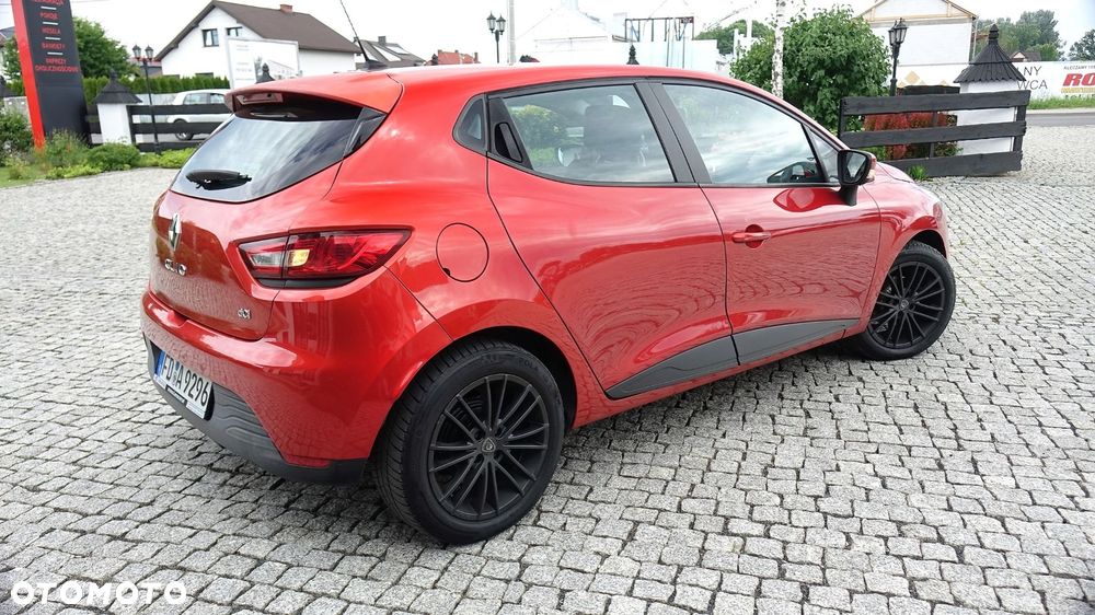 Renault Clio - 2