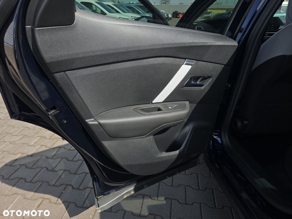 Citroën C4 1.2 mHEV Max eDCT6 - 12