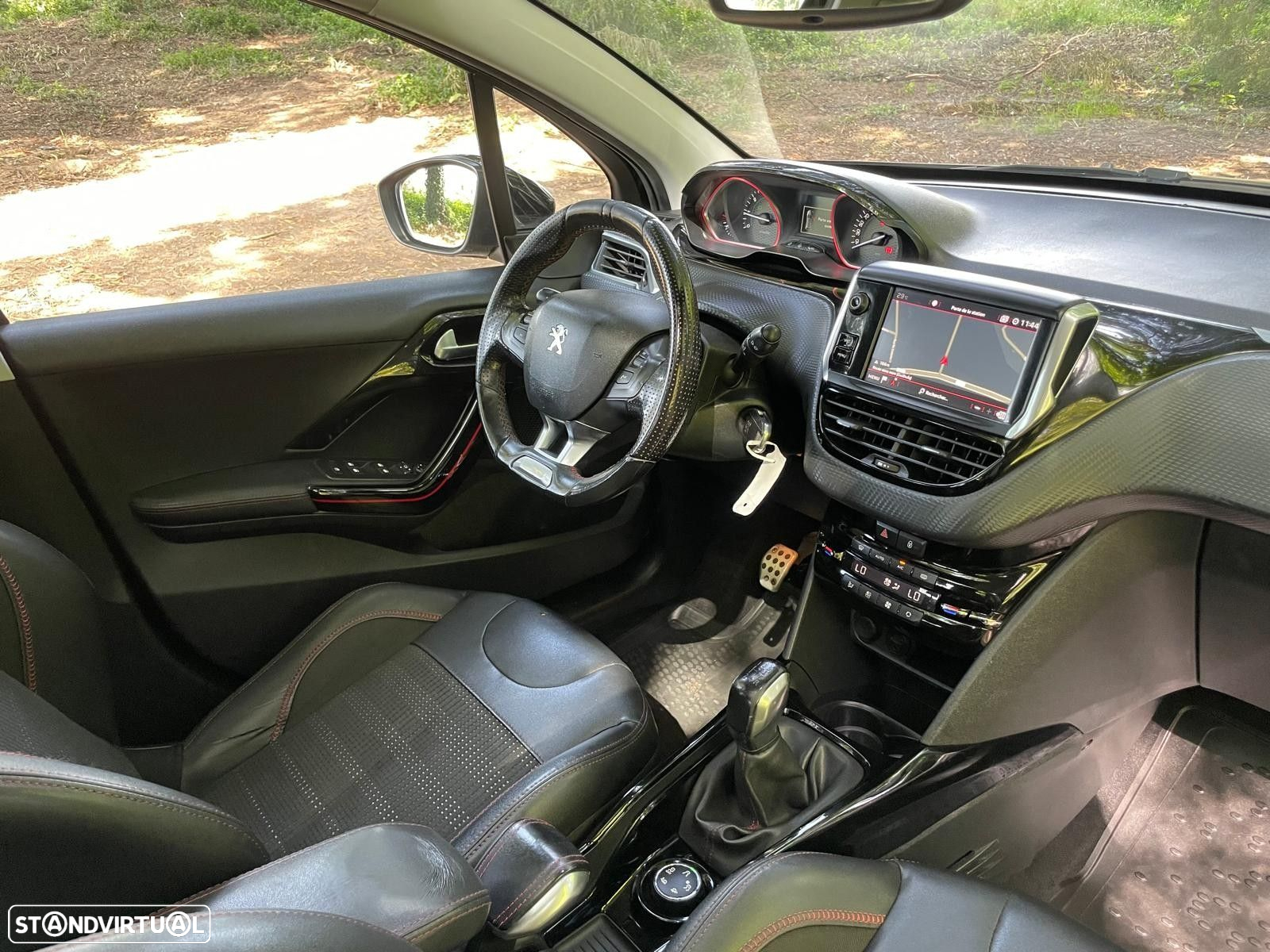 Peugeot 2008 1.2 PureTech GT Line - 19