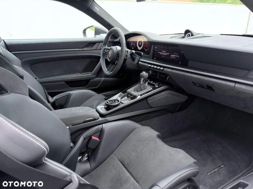 Porsche 911 GT3 - 16