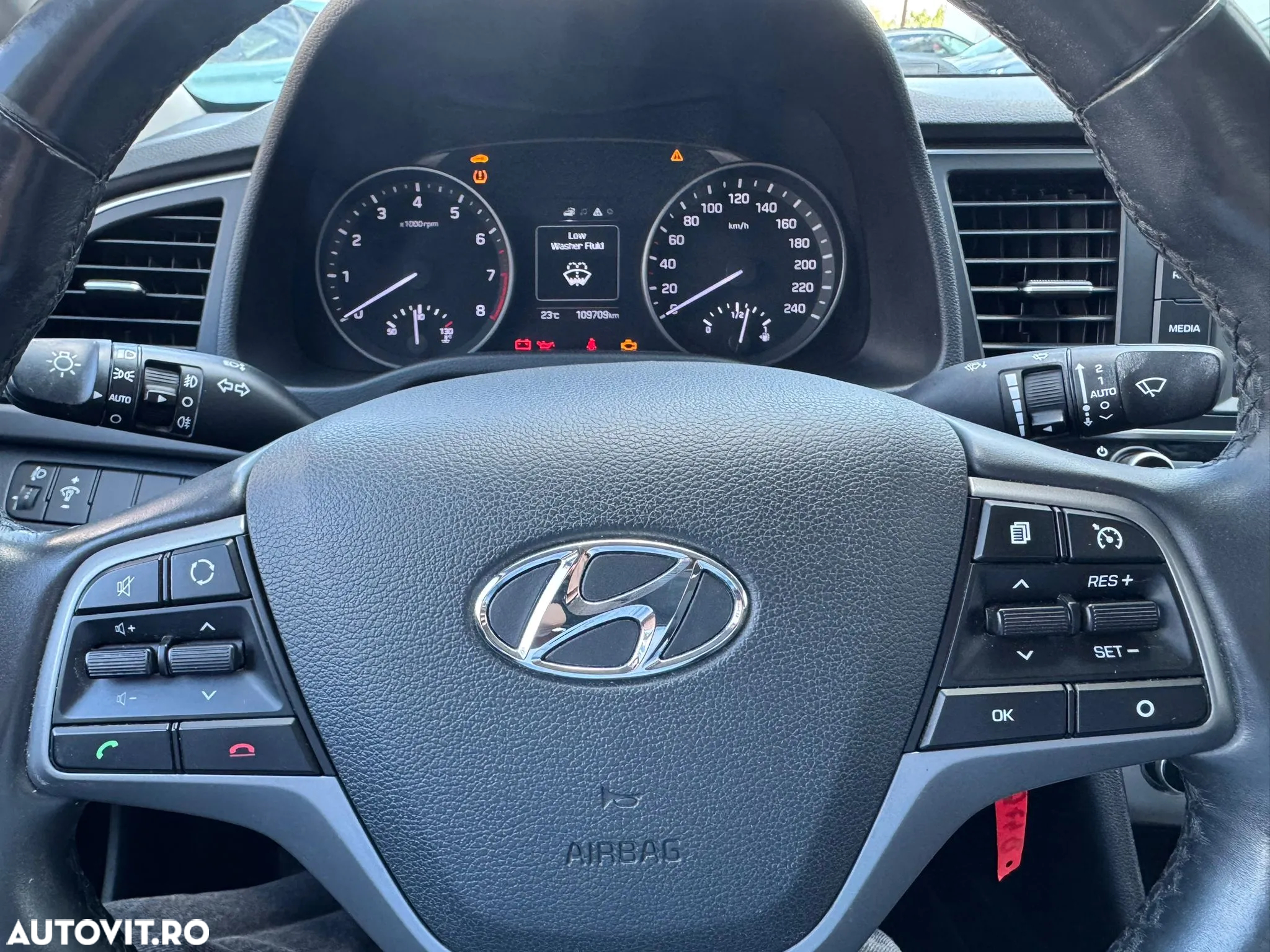 Hyundai Elantra 1.6 MPi Highway - 11